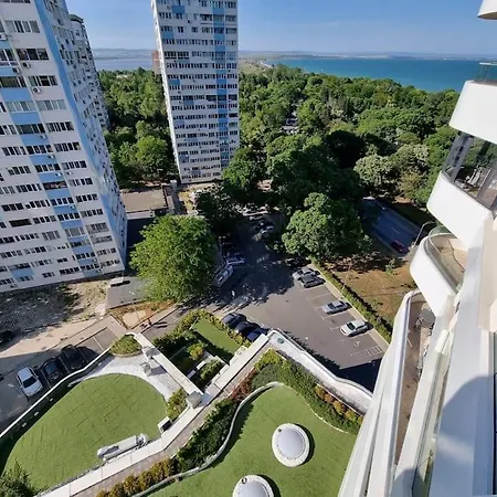 公寓 Ultra Lux Flora Panorama 布尔加斯
