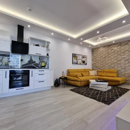Ultra Lux Flora Panorama 布尔加斯