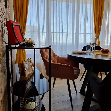 Ultra Lux Flora Panorama Apartment Burgas